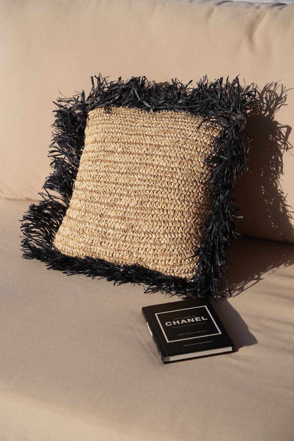 Bazar Bizar Housse de coussin En Raphia Naturel/Noir 40 x 40 cm