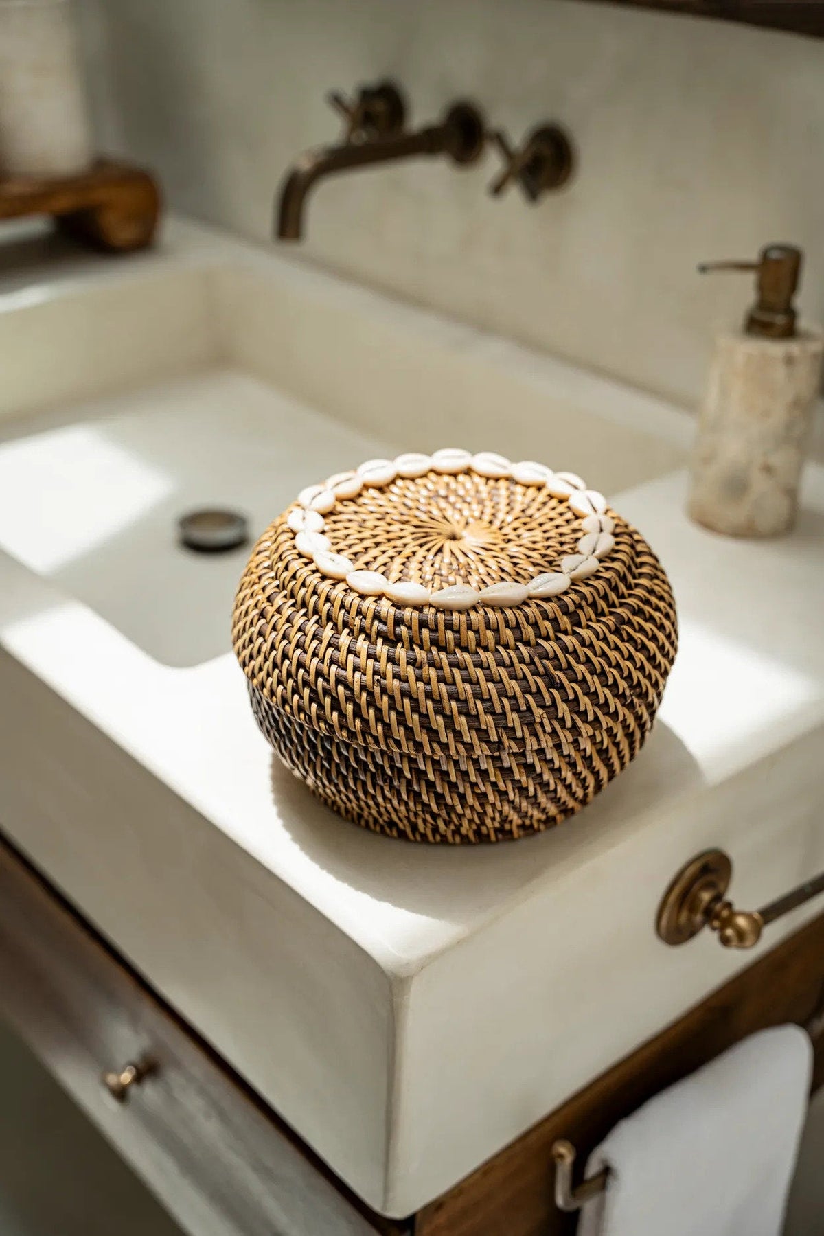 Bazar Bizar Rotan Mand Colonial Peek-a-Boo Naturel/Bruin Ø27 x H18 cm