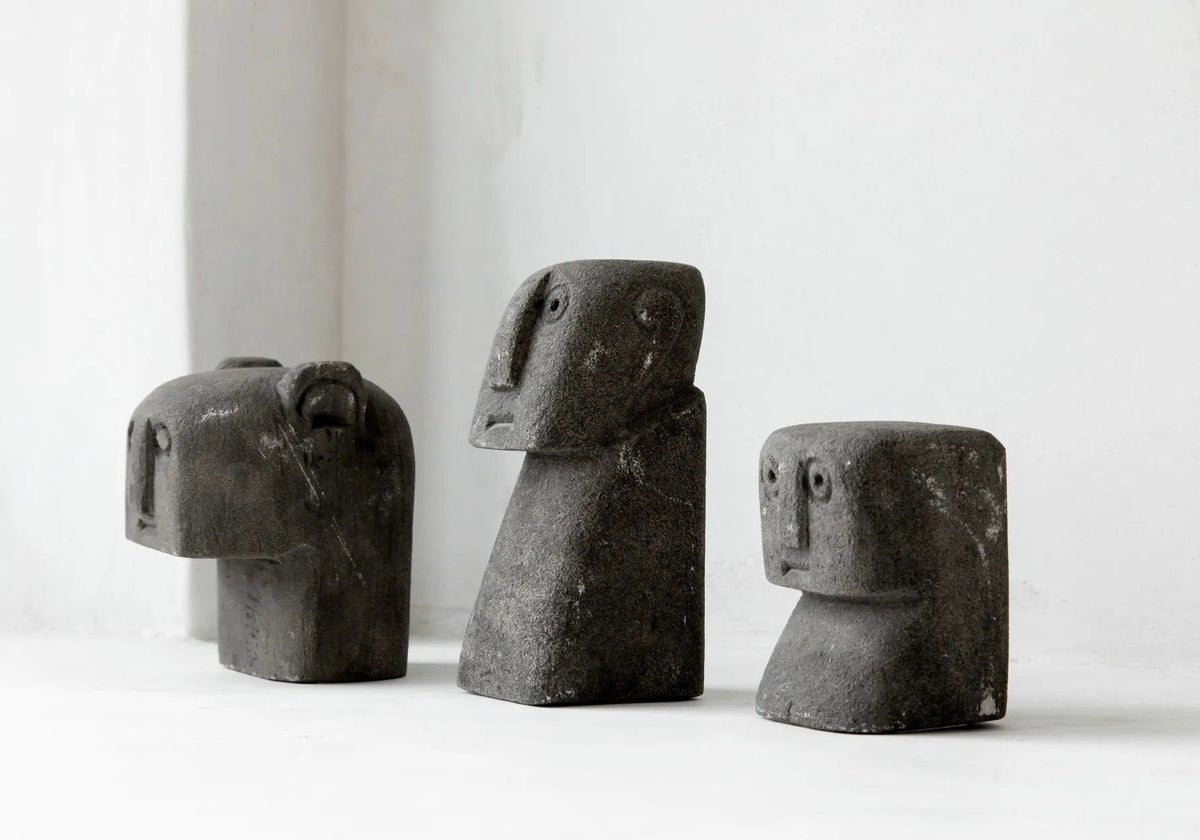 Bazar Bizar Zandstenen Sculptuur Sumba Grijs 6 x 7 x 9 cm