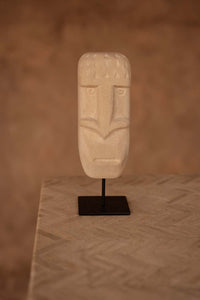 Bazar Bizar Zandstenen Sculptuur Sumba #20 On Stand Naturel 5 x 6 x 19 cm