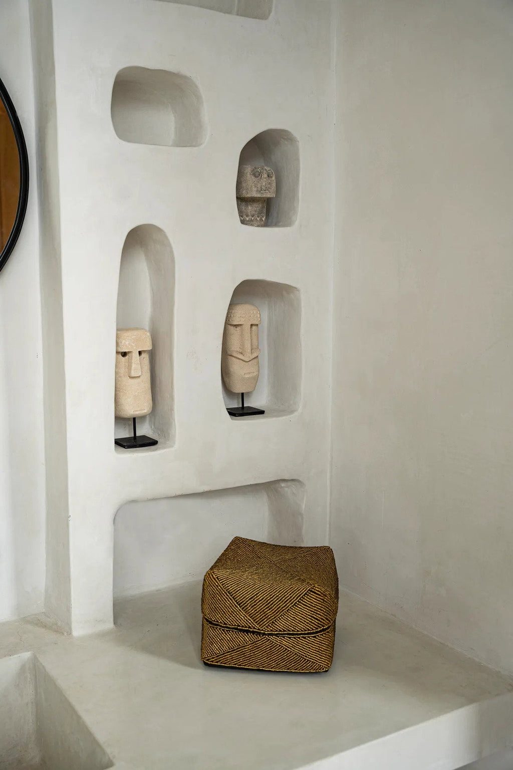 Bazar Bizar Zandstenen Sculptuur Sumba #20 On Stand Naturel 5 x 6 x 19 cm