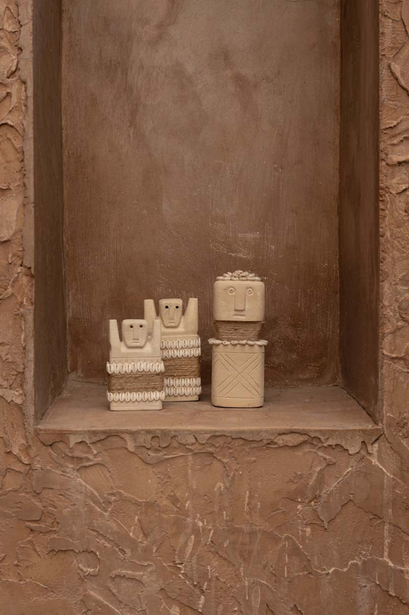 Bazar Bizar Zandstenen Sculptuur Sumba Naturel 9 x 5 x 17 cm