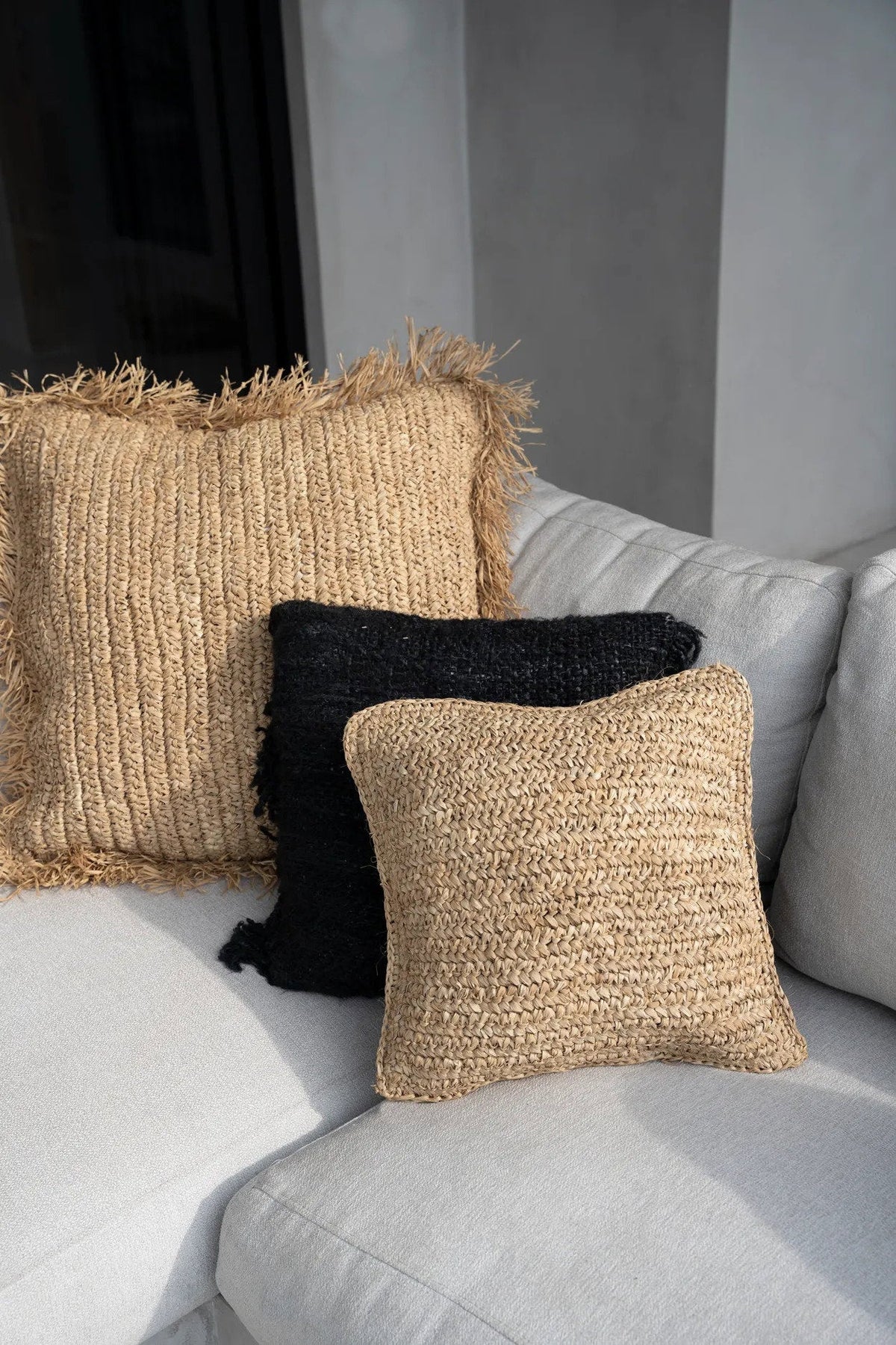 Bazar Bizar Housse de coussin En Raphia Flowers Naturel 40 x 40 cm