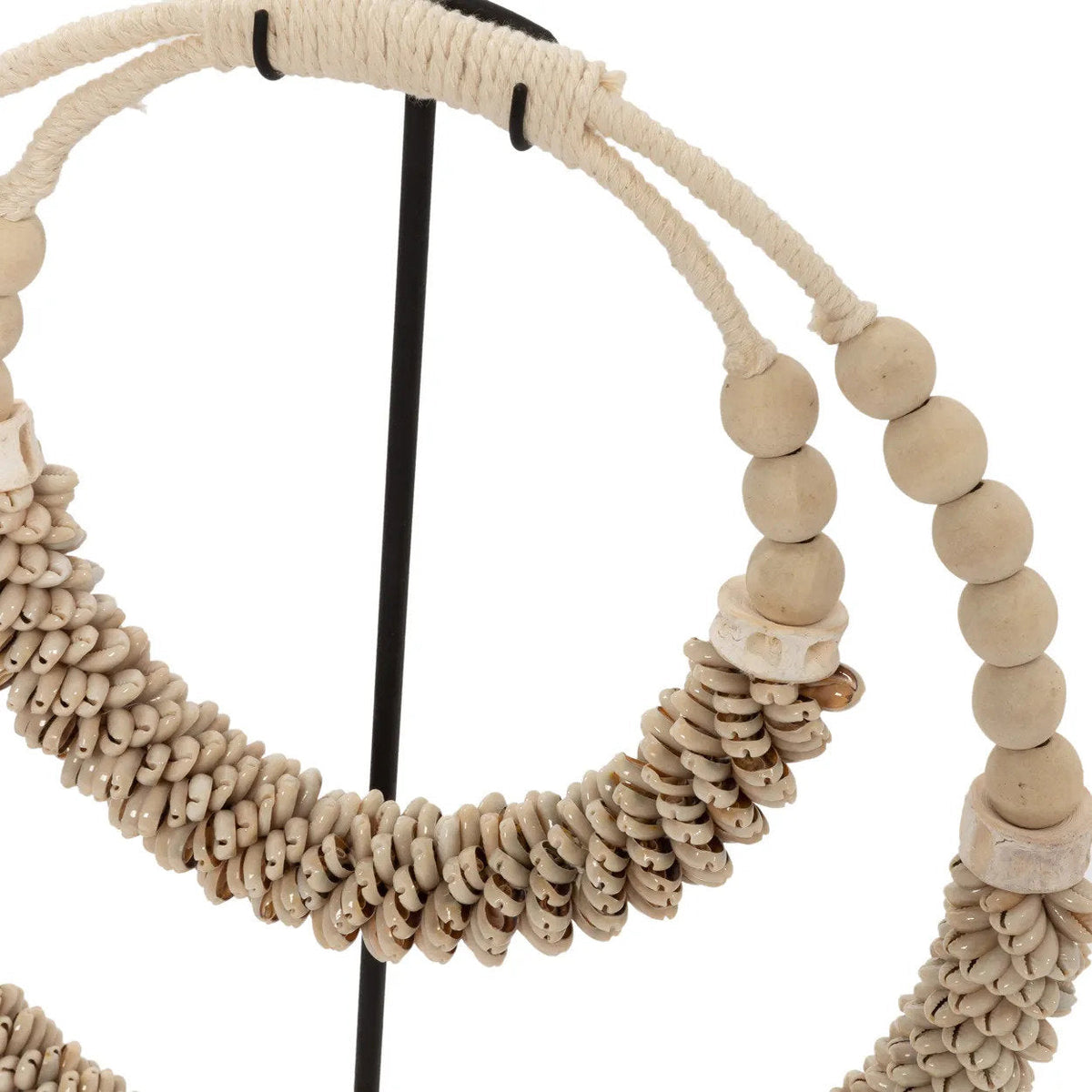 Bazar Bizar Schelp Sculptuur Double Necklace Shell On Stand Naturel 35 x 10 x 55 cm