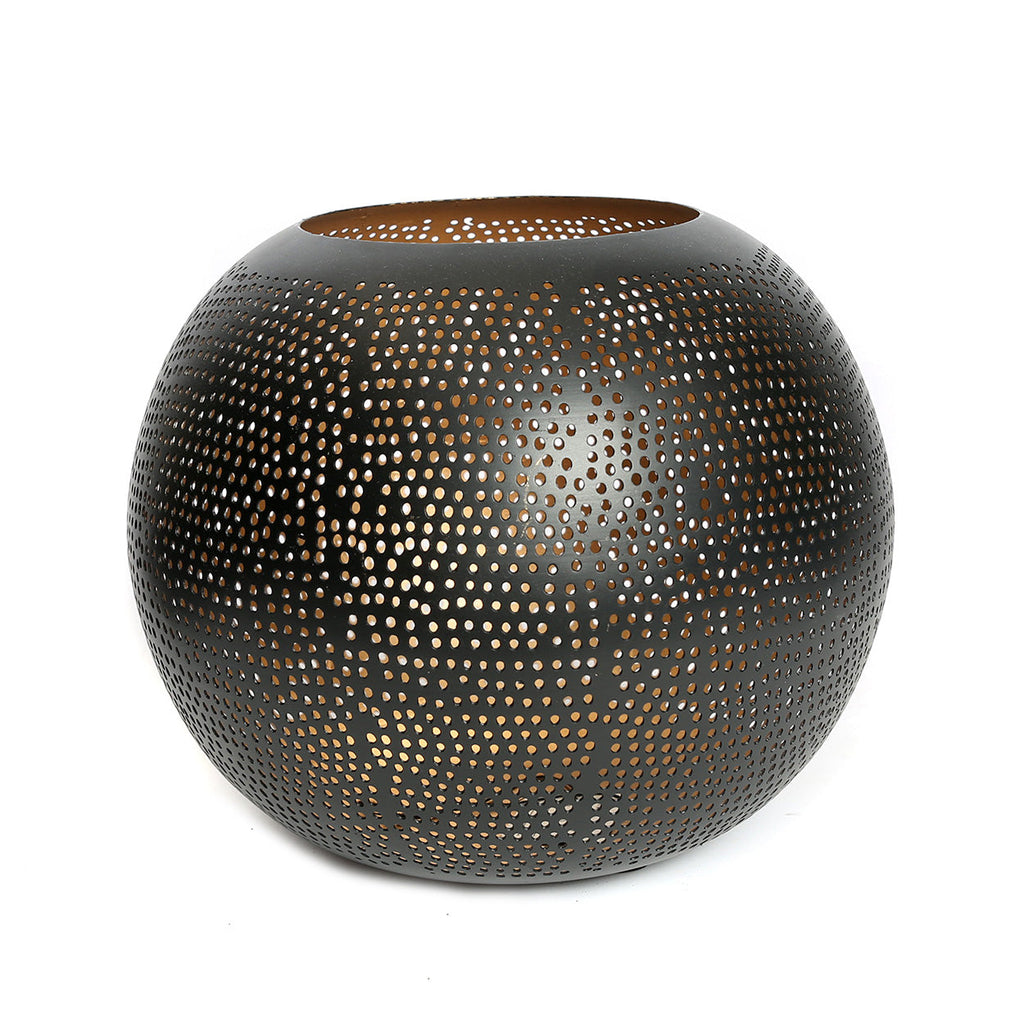 Bazar Bizar Messing Kandelaar Pierced Ball Zwart/Goud Ø30 x H23 cm