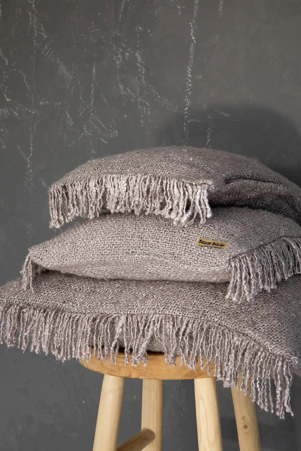 Bazar Bizar Housse de coussin En Coton Oh My Gee Gris 60 x 60 cm