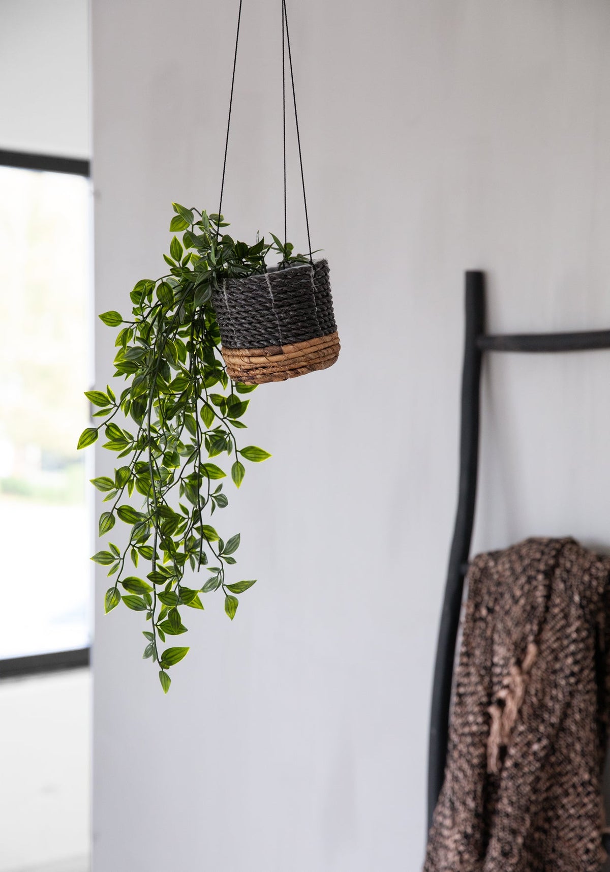 Bazar Bizar Bananenblad Plantenhanger Banana Naturel/Zwart Ø11 x H10 cm