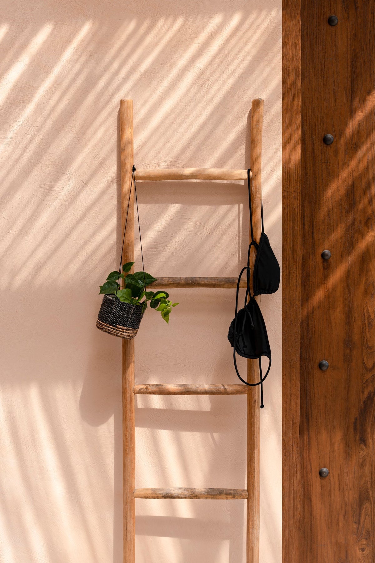 Bazar Bizar Bananenblad Plantenhanger Banana Naturel/Zwart Ø11 x H10 cm