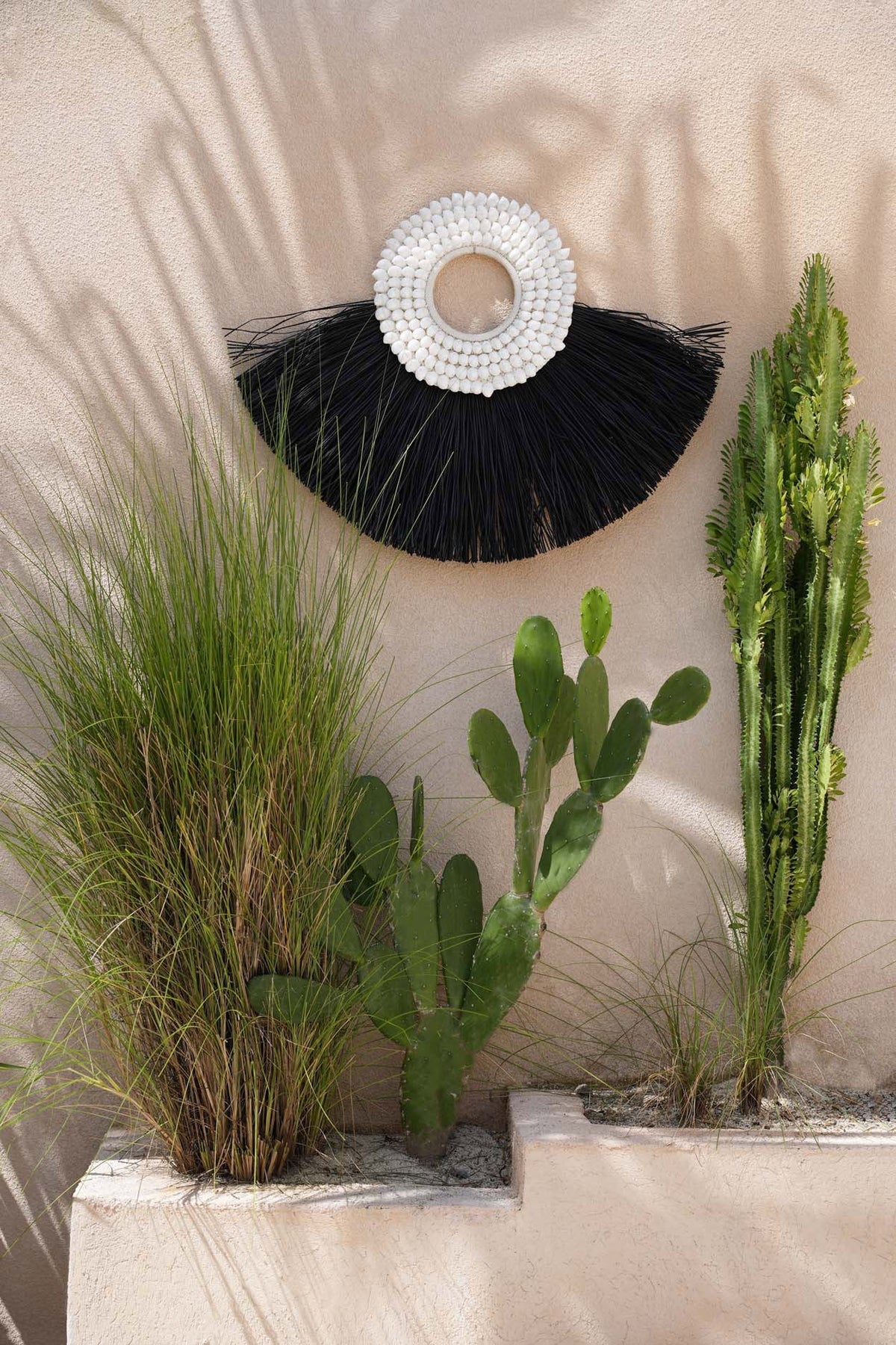 Bazar Bizar Gras Wanddecoratie Alang Alang Shell Zwart/Bruin 86 x 62 cm