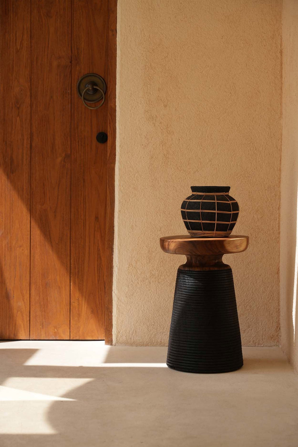 Bazar Bizar Vase En Terre Cuite Belly Noir/Naturel Ø29 x H23 cm