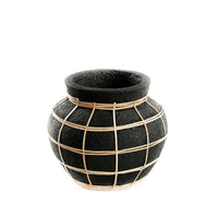 Bazar Bizar Vase En Terre Cuite Belly Noir/Naturel Ø25 x H19 cm