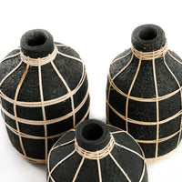 Bazar Bizar Vase En Terre Cuite Whoopy Noir/Naturel Ø13 x H19 cm