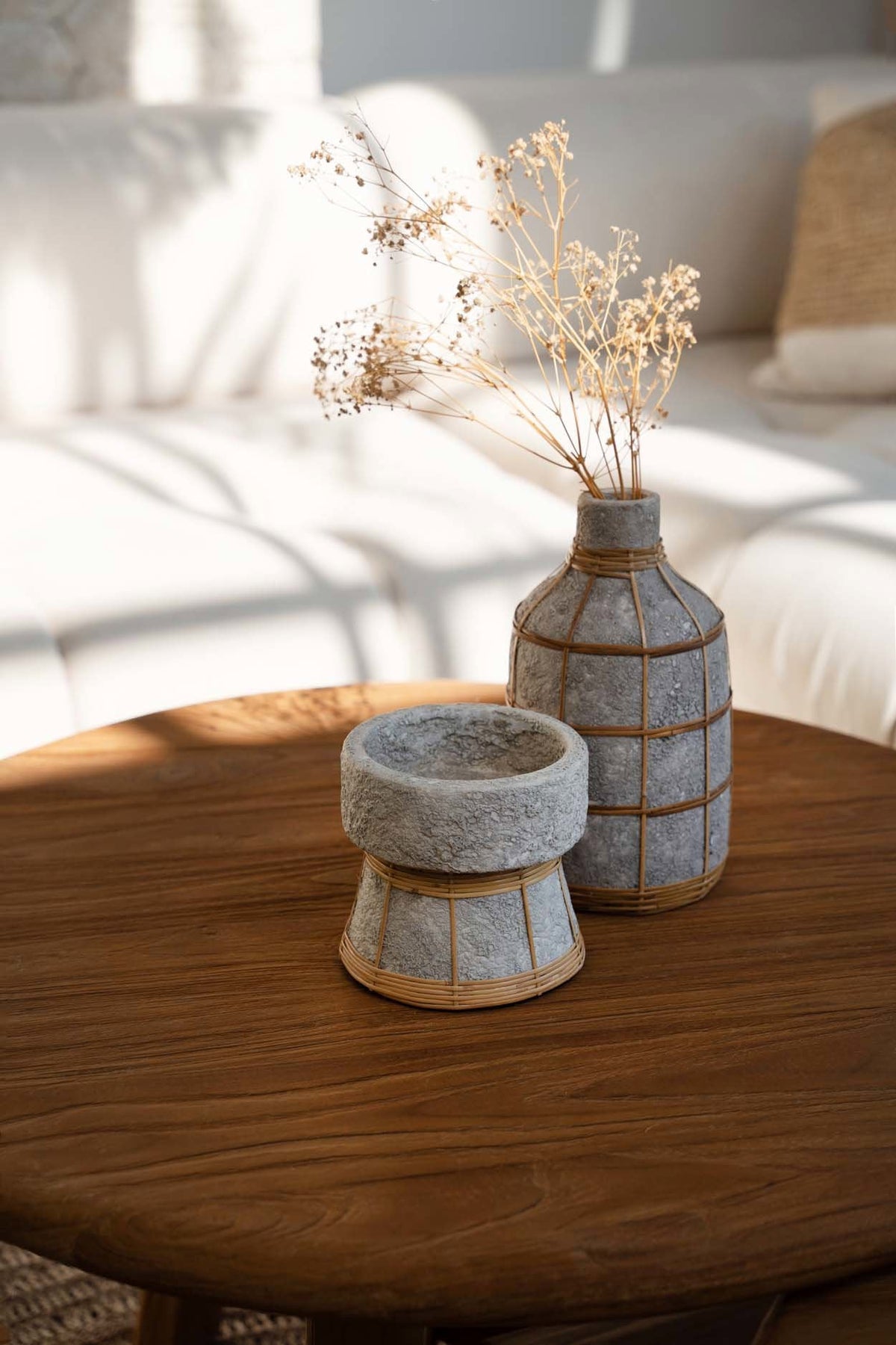 Bazar Bizar Vase En Terre Cuite Whoopy Béton/Naturel Ø13 x H24 cm