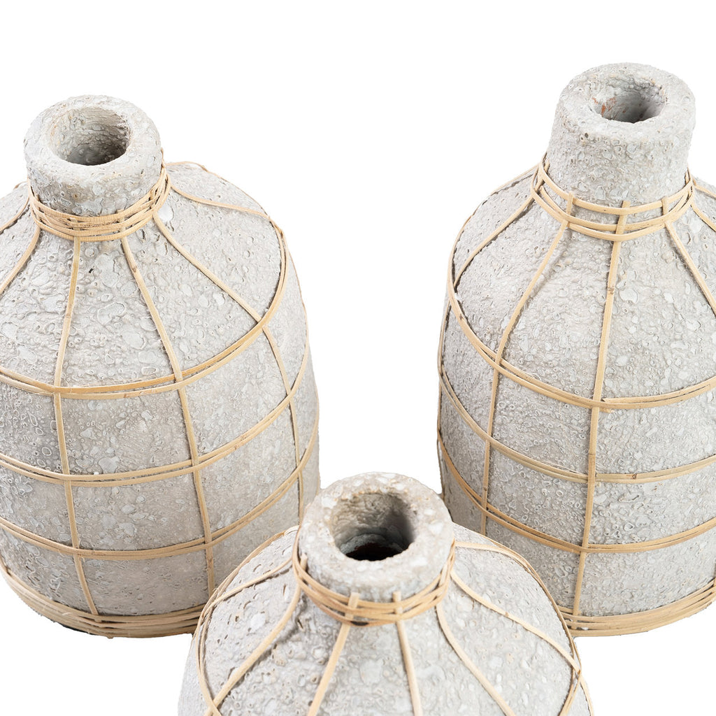 Bazar Bizar Vase En Terre Cuite Whoopy Béton/Naturel Ø13 x H24 cm