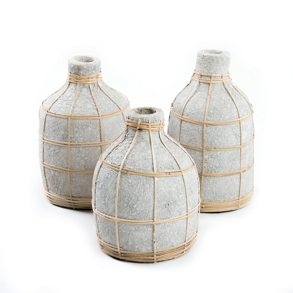 Bazar Bizar Vase En Terre Cuite Whoopy Béton/Naturel Ø13 x H24 cm