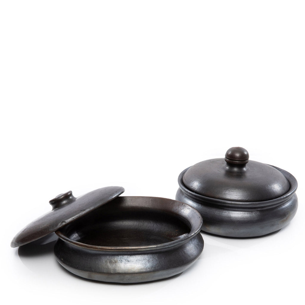 Bazar Bizar Plat à four En Terre Cuite Burned Curry Noir Ø24 x H15 cm