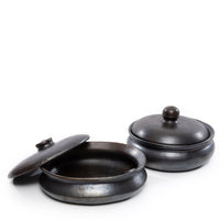 Bazar Bizar Plat à four En Terre Cuite Burned Curry Noir Ø24 x H15 cm